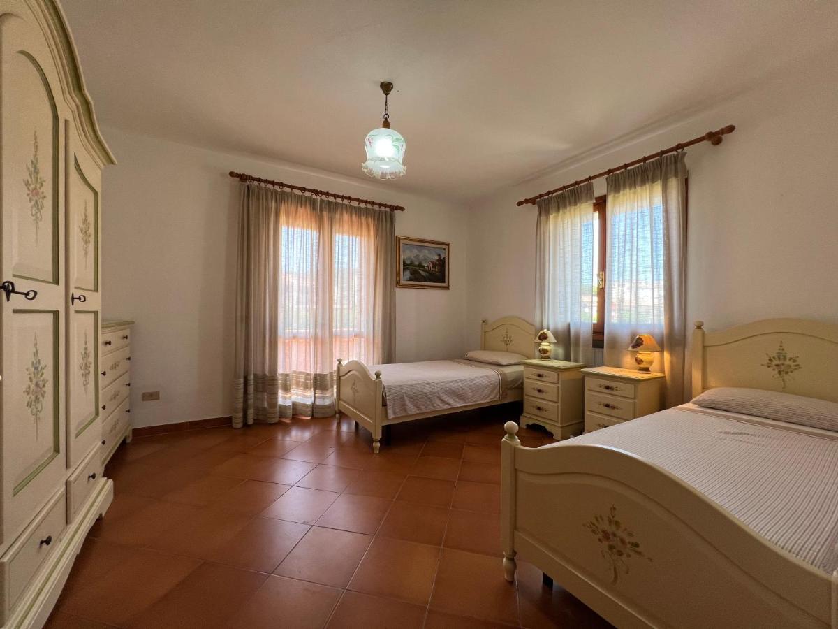 Spacious Apartment By The Sea Cannigione Εξωτερικό φωτογραφία